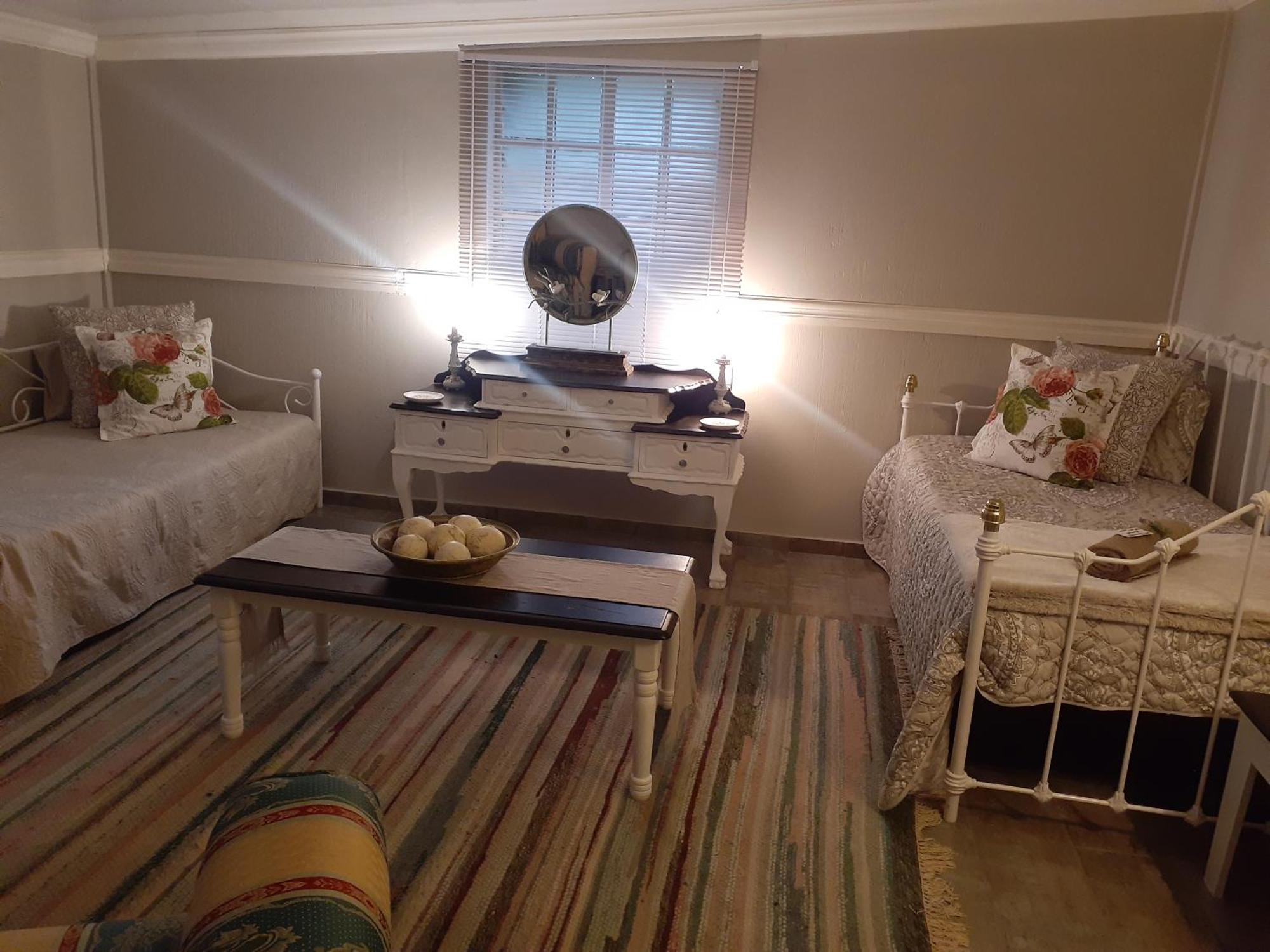Roses And Pebbles B & B Guest House Klerksdorp Exterior foto